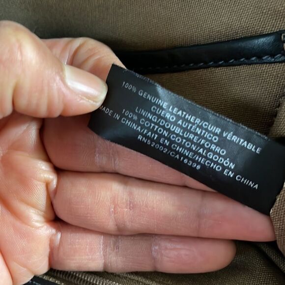 ELLEN TRACY LEATHER PURSE   - Picture 16 of 16